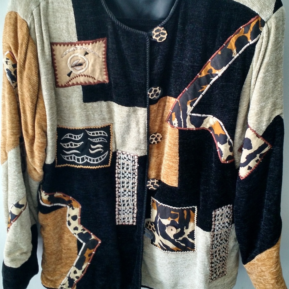 Fun warm chenille over coat  size Large